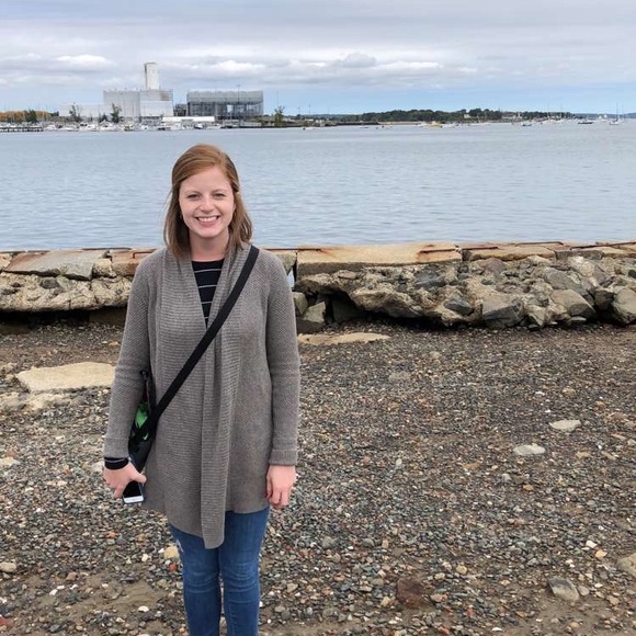 Meet your Posher, Hannah - Picture 1 of 1